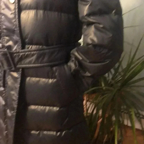 Winter Down Coat. Size Small - Picture 3 of 6